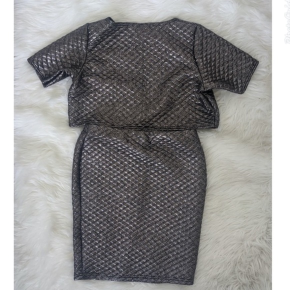 Boohoo 2 Piece Silver Skirt Set - Picture 2 of 3